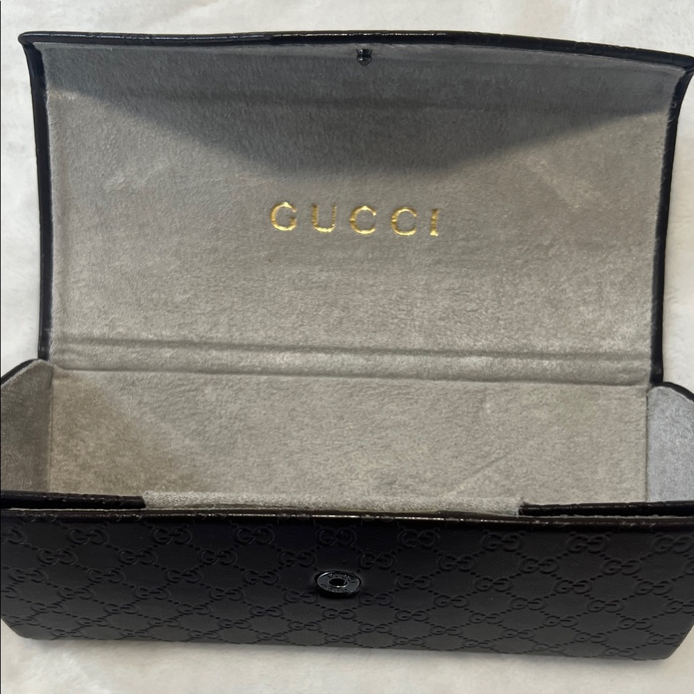 Gucci White and Gold Aviator Sunglasses - Picture 9 of 9